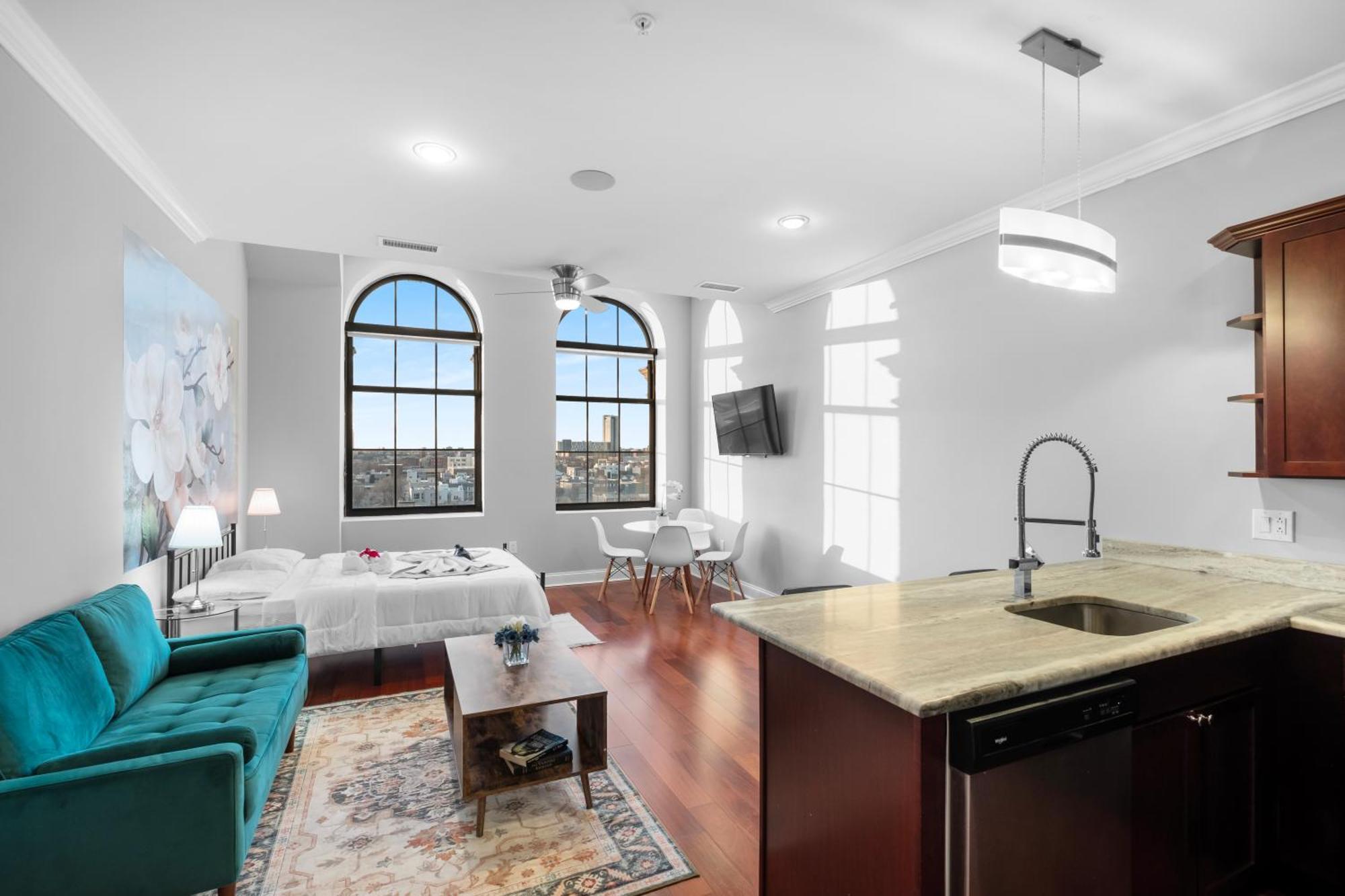 Metro Chic Apartment Philadelphia